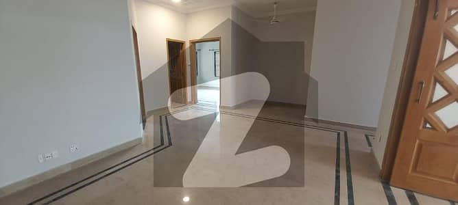 ایف ۔ 6/1 ایف ۔ 6,اسلام آباد میں 5 کمروں کا 9 مرلہ مکان 13.5 کروڑ میں برائے فروخت۔