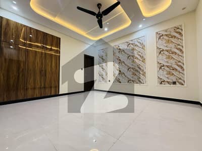 سفیان گارڈن ورسک روڈ,پشاور میں 6 کمروں کا 10 مرلہ مکان 4.3 کروڑ میں برائے فروخت۔