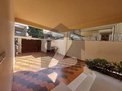 Well-Maintained 500 Yards Bungalow For Sale DHA Phase 7 Near Bukhari Park &Amp; Ayesha Masjid