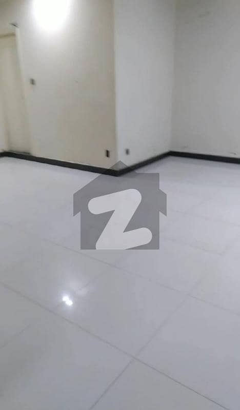 *Apartment For Sale At Main Sharfabad Signal* *Apartment For Sale At Main Sharfabad Signal*