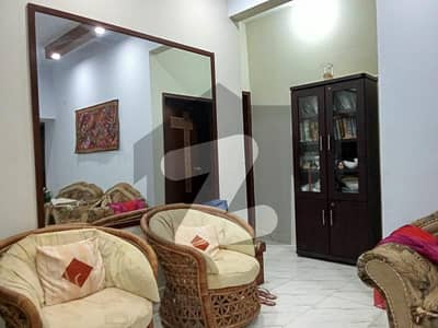 گلشنِ اقبال - بلاک 11 گلشنِ اقبال,گلشنِ اقبال ٹاؤن,کراچی میں 10 کمروں کا 10 مرلہ مکان 6.5 کروڑ میں برائے فروخت۔