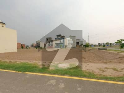 پارک ویو سٹی ۔ کرسٹل بلاک پارک ویو سٹی,لاہور میں 5 مرلہ رہائشی پلاٹ 45.0 لاکھ میں برائے فروخت۔